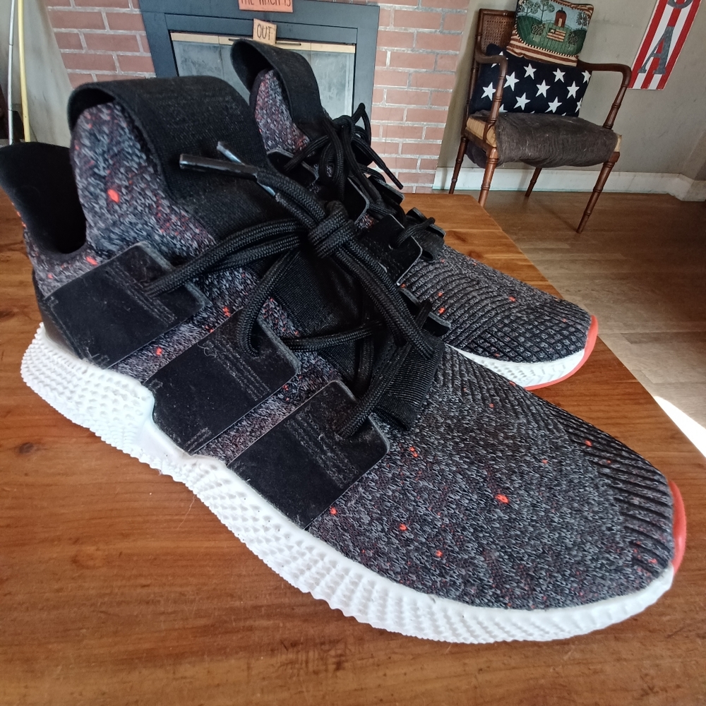 Mens Adidas 10.5 Worn Once